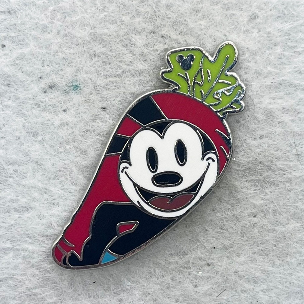 🔮 5/$25 Disney Oswald the Lucky Rabbit Red Game Prize Carrot Pin